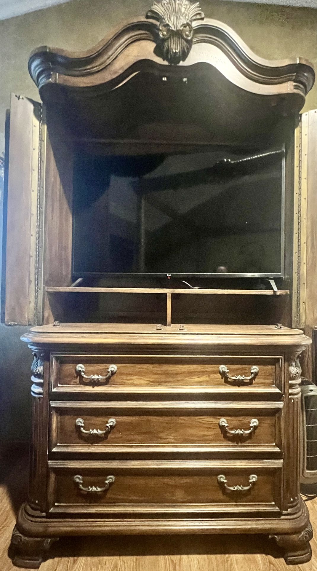 Antique armoire with drawersÂ