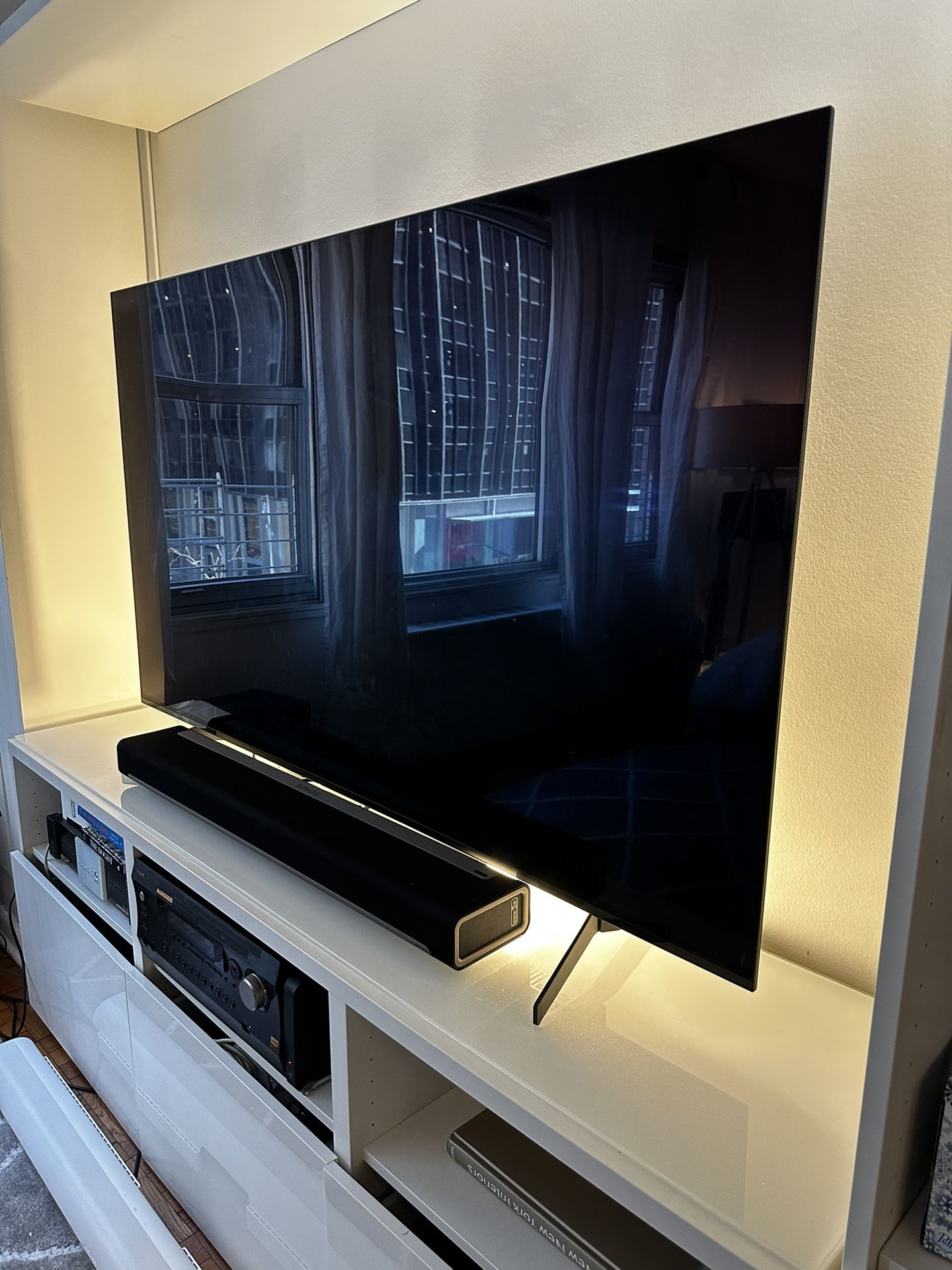 Sonos Playbar + 2 Sonos Play 3 With Stand