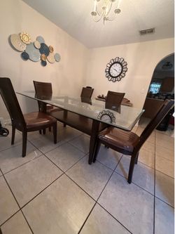 GLASS TABLE + 6 chairs