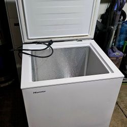 Hisense 5.0 Cu. Ft. Freezer