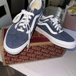 Shoes (vans) 