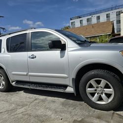2015 Nissan Armada 