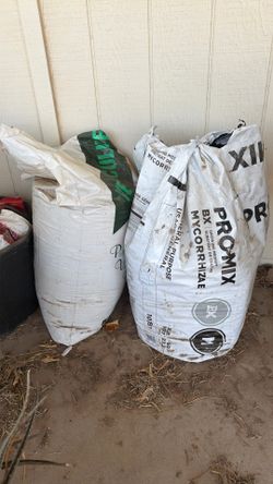 Soil - Bags of Vermiculite and Promix growing medium