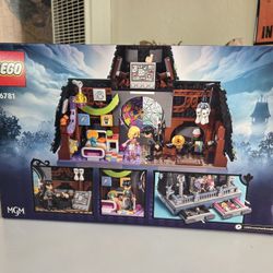 Lego 76781 Wednesday Dorm Room 