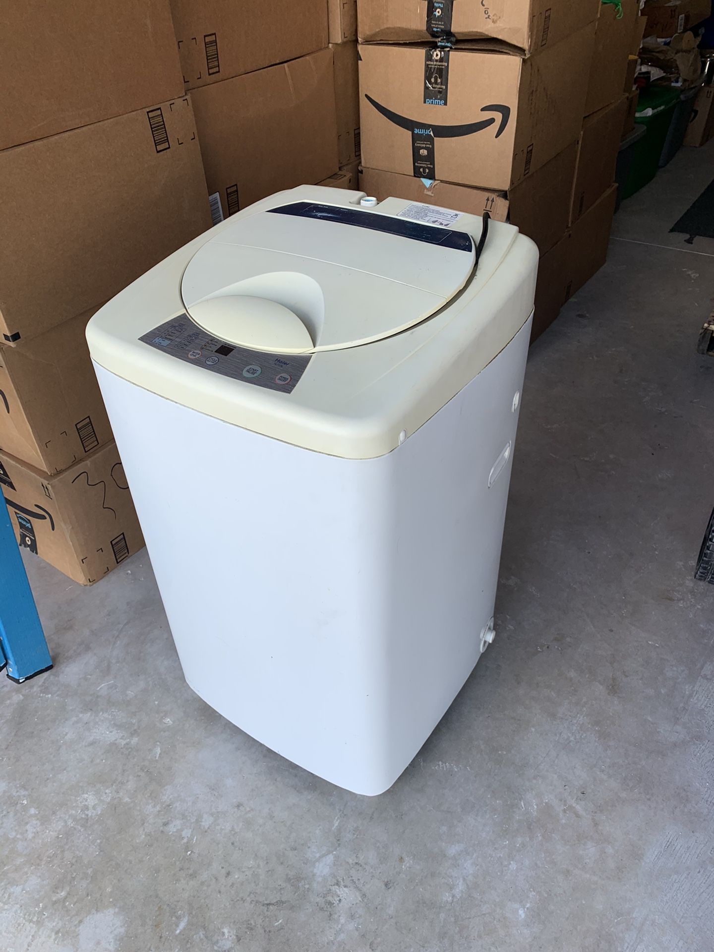 Portable Washing Machine 1.5 cu. ft. Haier HLP23E White color for Sale