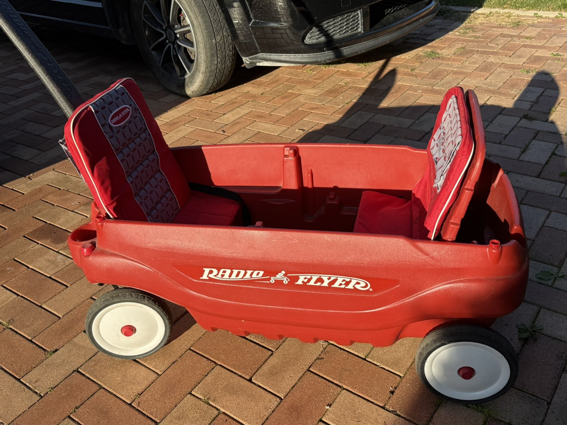 Deluxe Radio Flyer wagon with seats