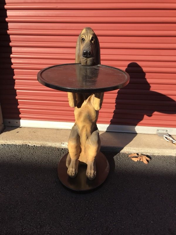 Bloodhound dog butler serving tray cocktail side end table/statue by The Bombay Company