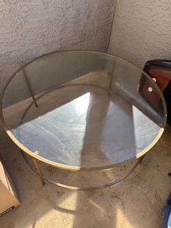 Glass round table