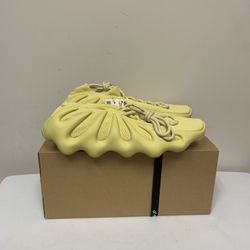 Adidas Yeezy 450 - Sulfur Size 11