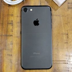 IPhone 7 Unlocked 128gb 