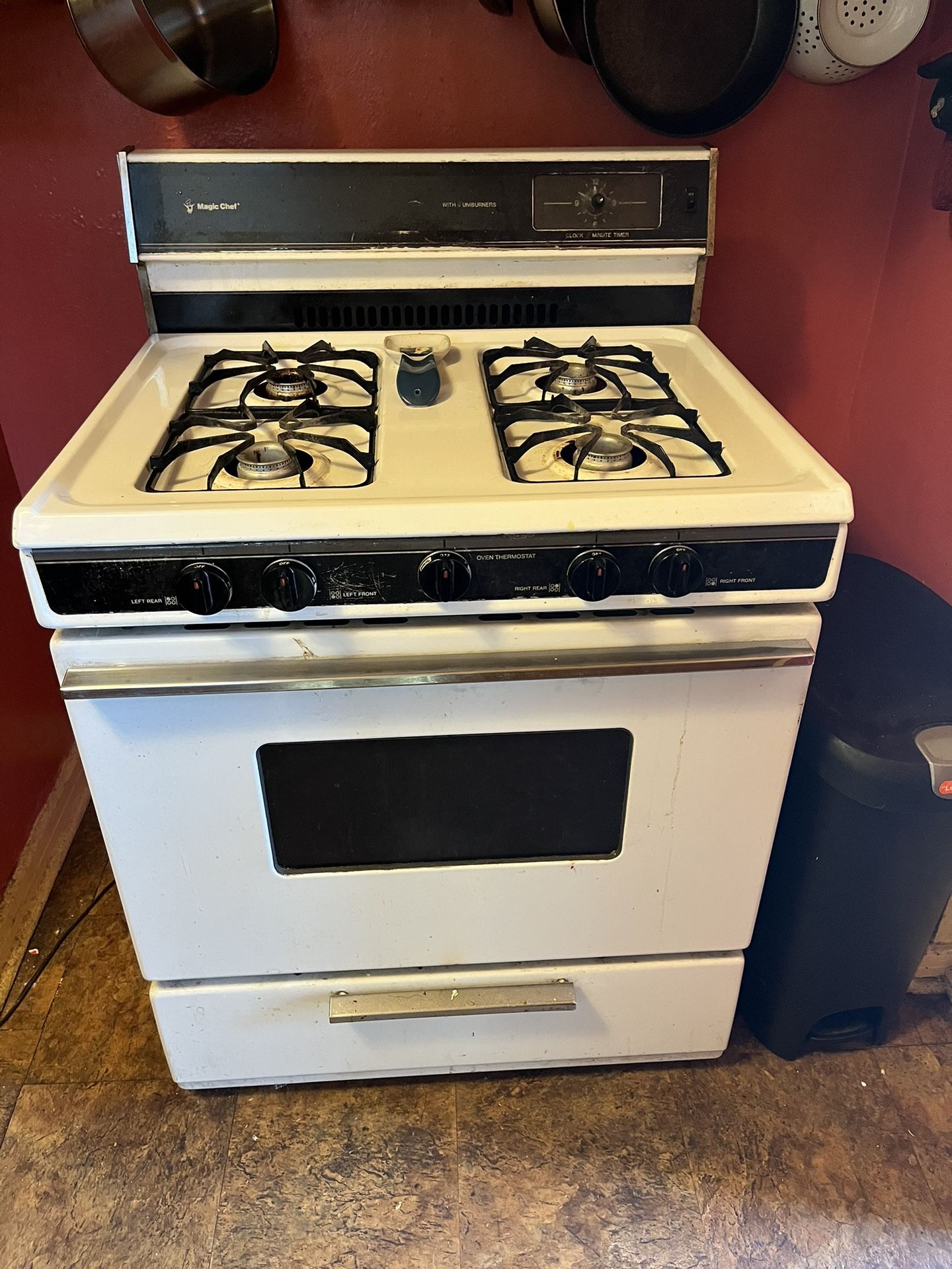 Magic Chef Gas Stove
