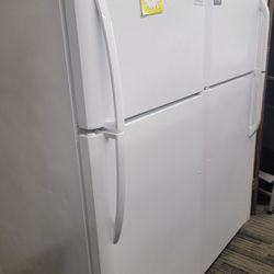 Frigidaire Fridge 