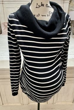 Maternity Sweater by Pina Rossi Size Medium