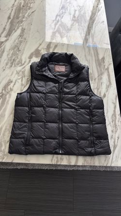 Black Puffer Vest 