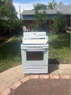 Frigidaire range and hood