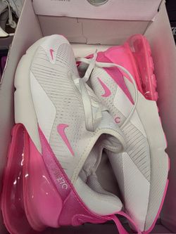 Nike Air Max 270