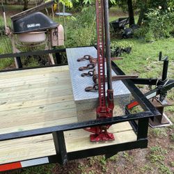 16 foot trailer ready to go with new planks everything works no problem. Moving cannot take the trailer with me. It comes with everything seen in the 
