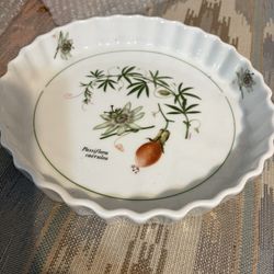 Louis Lourioux La Faune French Tart/Casserole Dish-WILD FLOWER PATTERN 