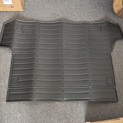 Al weather cargo mat for Toyota highlander