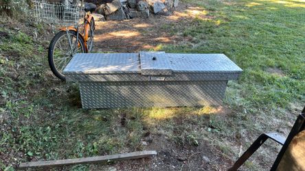 full-size pickup tool box