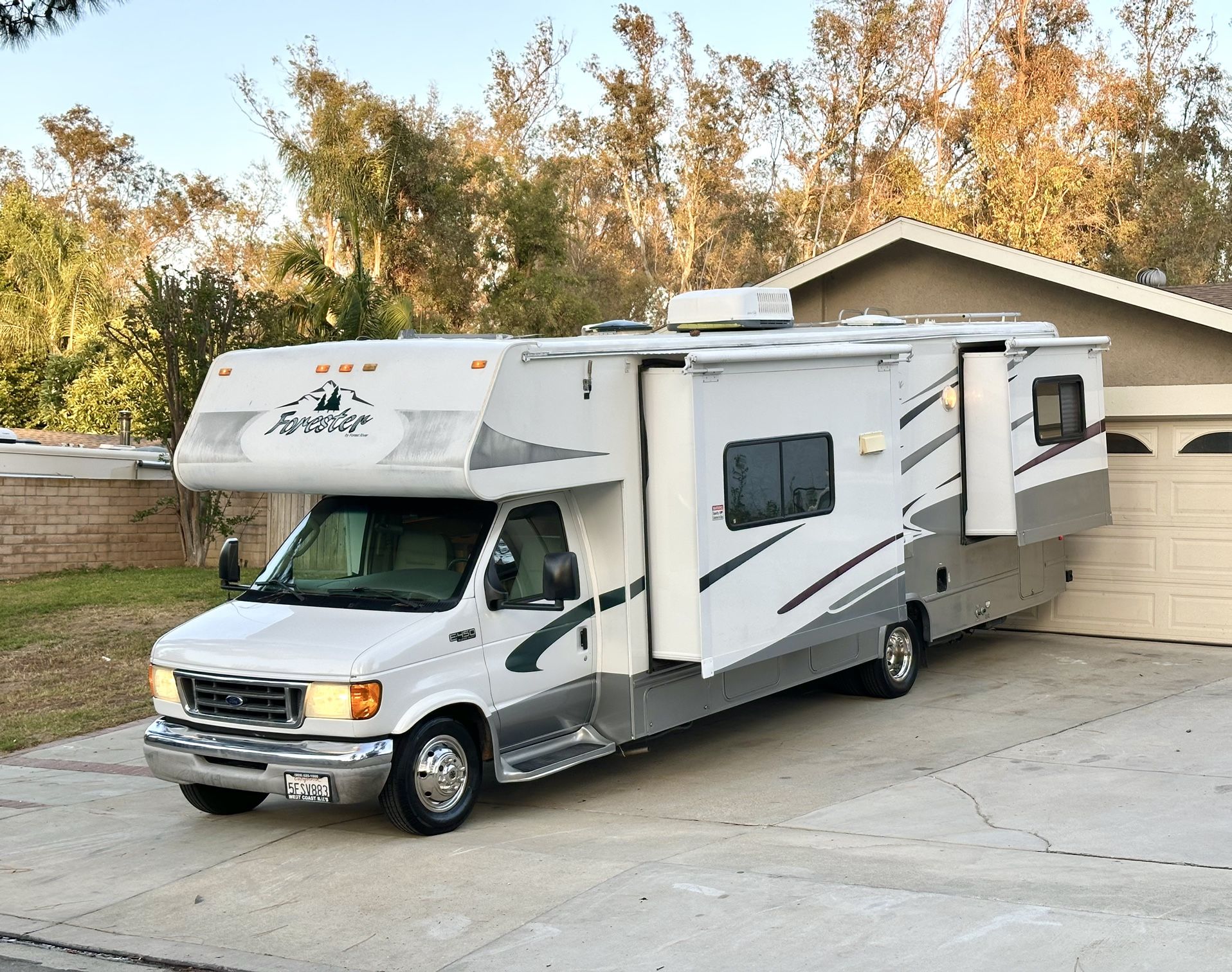2005 Forest River Forester