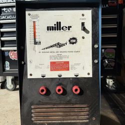 Miller Thunderbolt 225 CC AC Arc Welder 230V 