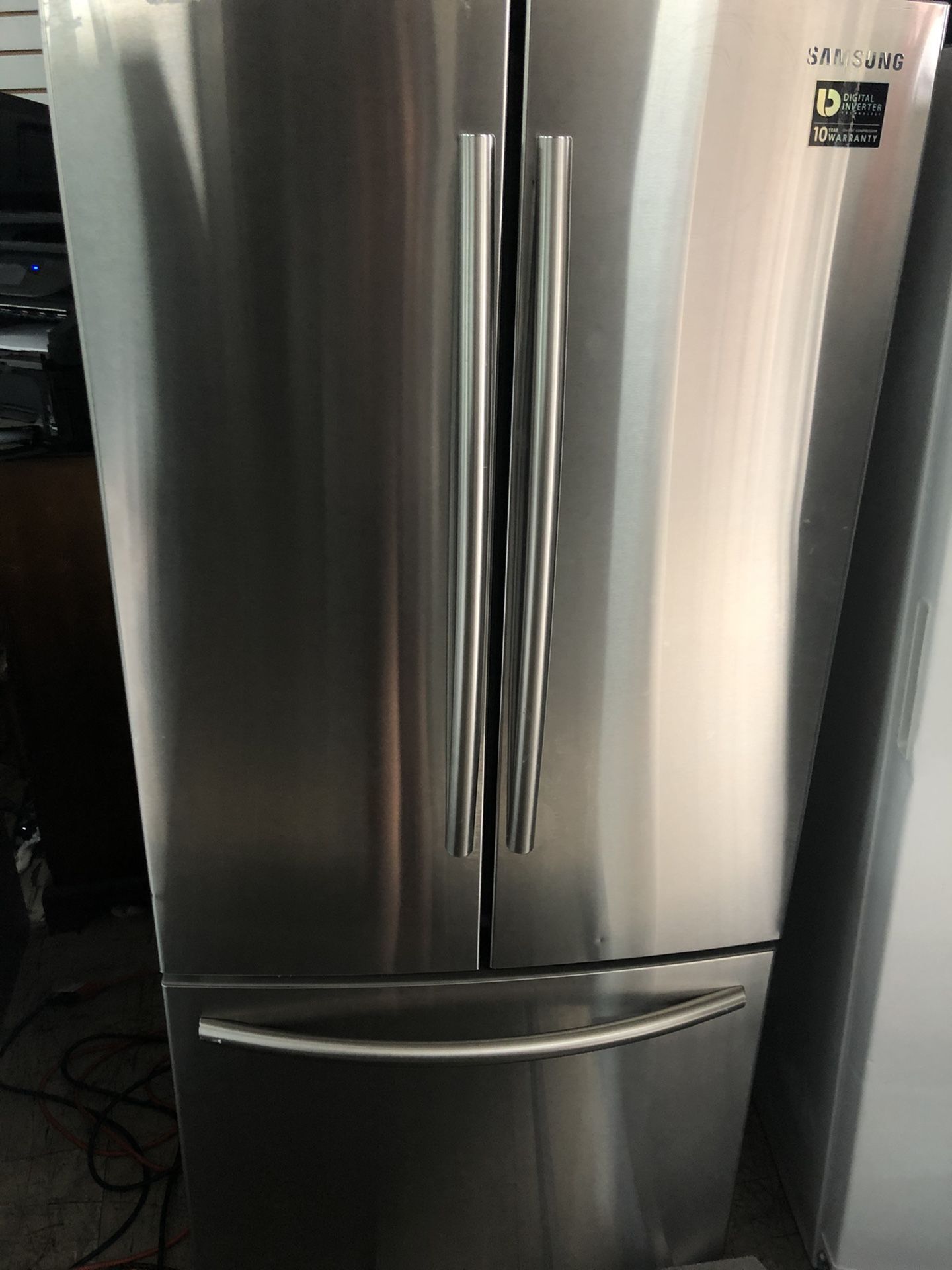 Samsung 30” 22 Cu ft French Door Refrigerator