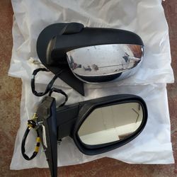 2013 GMC Sierra Chrome Power Mirrors