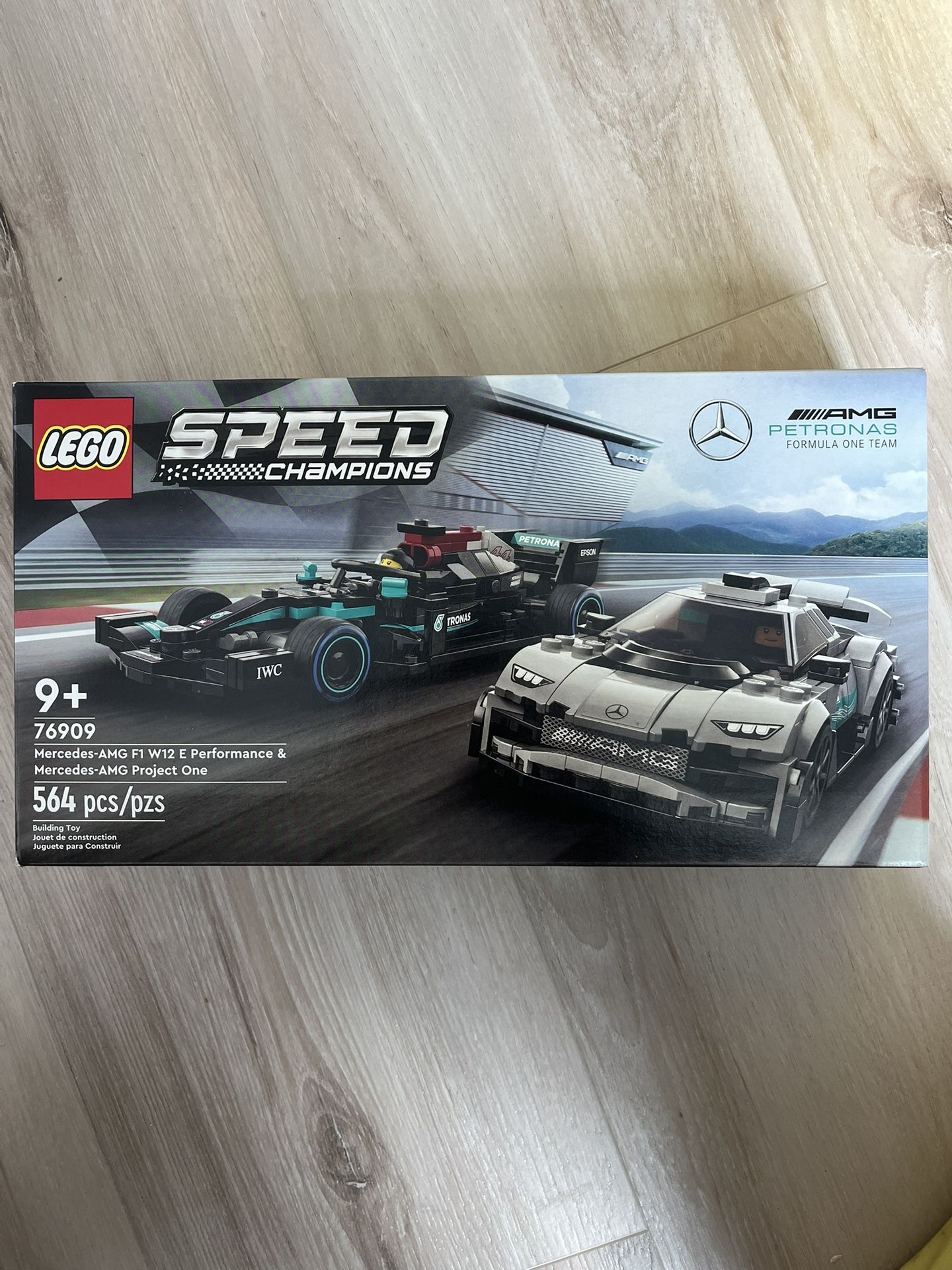 Lego Mercedes-AMG F1 Racer