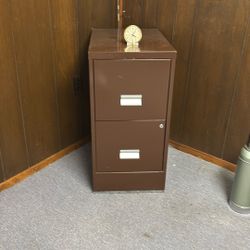 TWO METAL FILE CABINETS 