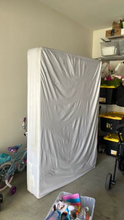 Free full size boxspring