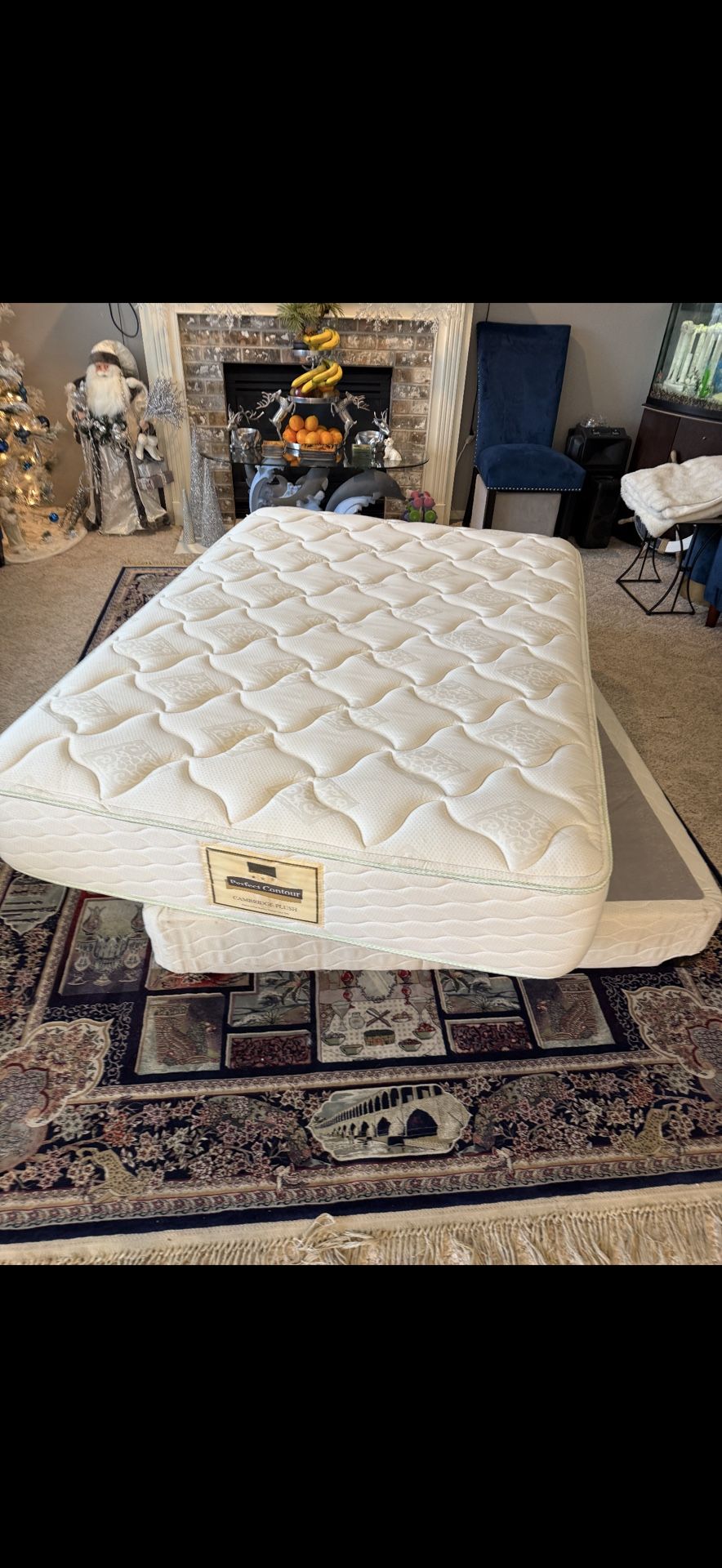Full Mattress/box Spring (like New)