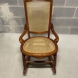 Rocker / Rocking Chair