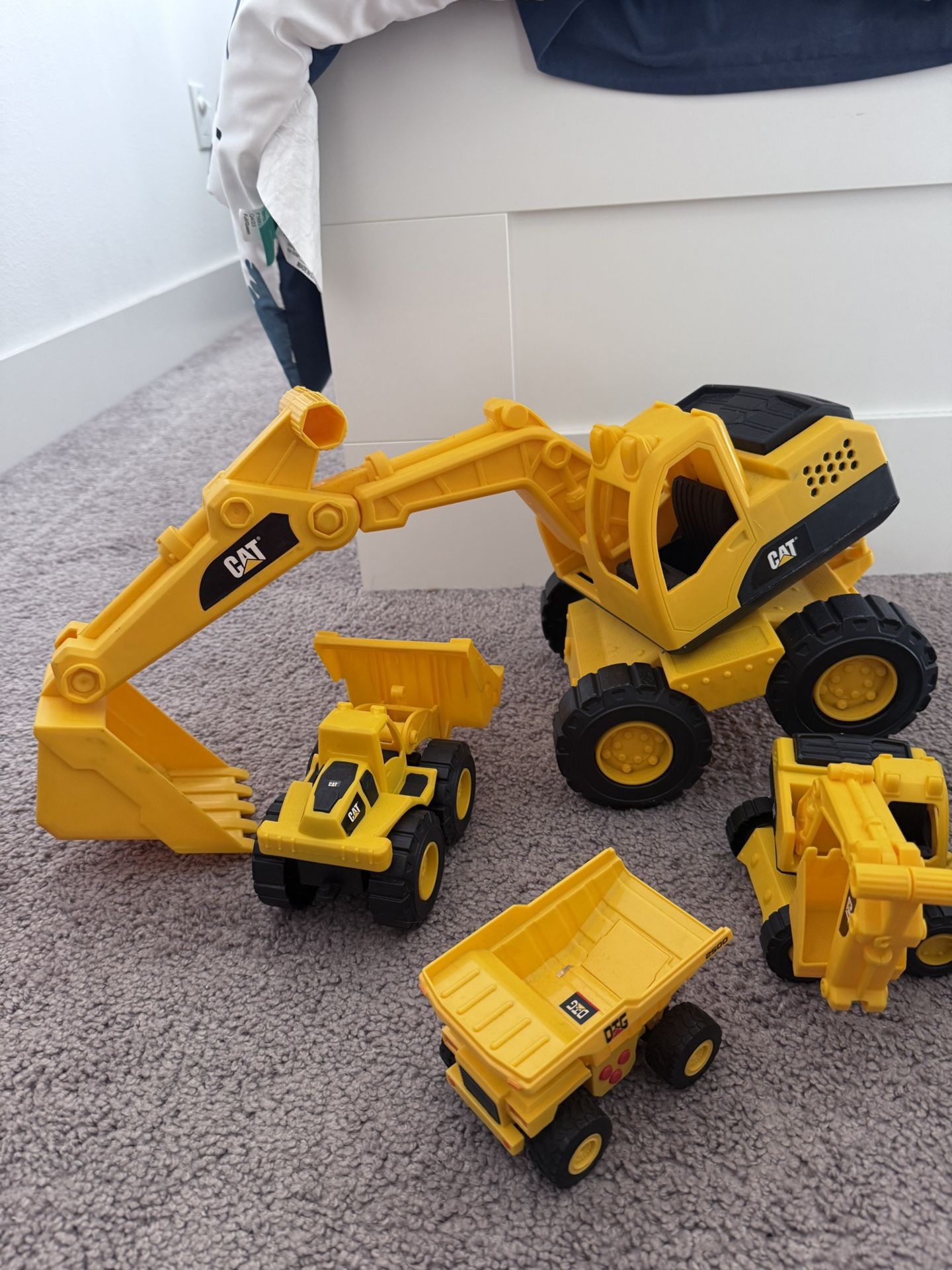 CAT Construction Toy Excavator