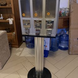Candy Machine 25 Cents 3 Slots 