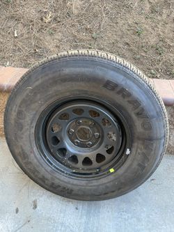 Bravo H/T MAXXIS 750 255/80R17 Spare Tire & Rim