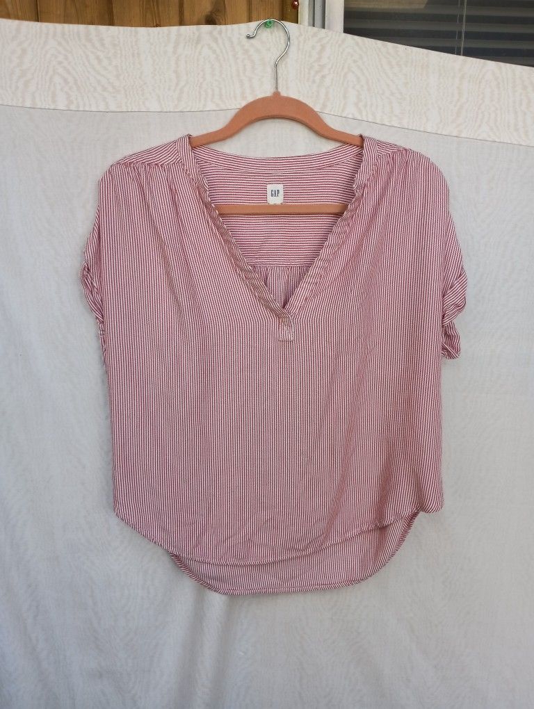 GAP Top Size M