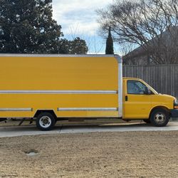 Selling my 2018 GMC Savana Commercial Cutaway Van Cab-Chassis 2D