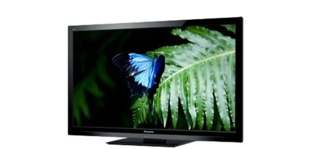 60" PANASONIC TELEVISION