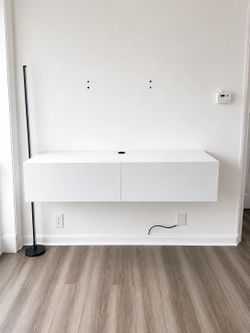 White Floating TV Stand 61L 14W