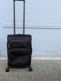 SAMSONITE PRO CARRY-ON SPINNER