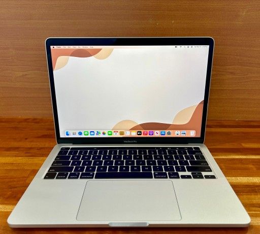  MacBook Pro Retina 13” 2020 2Ghz i5 16GB RAM 500GB SSD Fully Functional!!