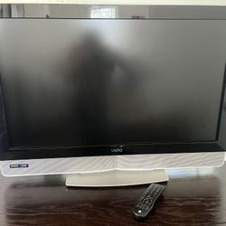 Vizio 37” 720p HDTV w/ Remote