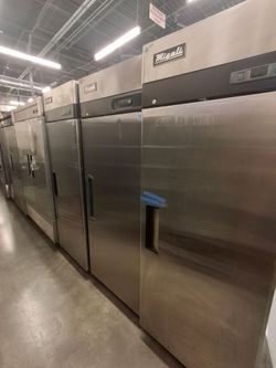 New Scratch and dent freezers