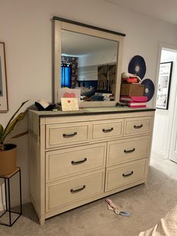 7-Drawer Dresser with Mirror