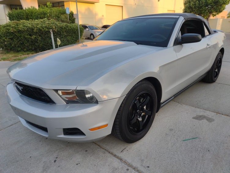 2010 Ford Mustang