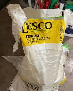 New LESCO Fertilizer Plus Pre-Emergent Herbicide