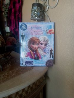 Disney Frozen ll  Sticker Book & Play Pack Coloring Book