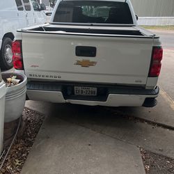 Tailgate blanca Silverado 214 Al 2022
