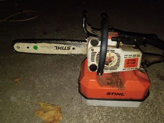 Stihl 011AV Gas Chainsaw with Bar and Chain